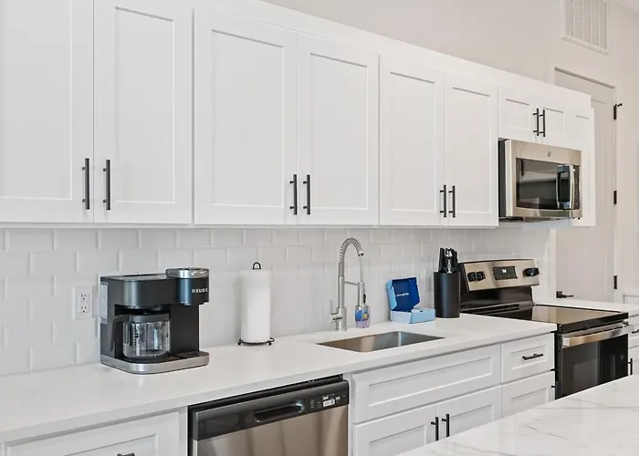 The Corbin 1303 - The Harvard Apartment *
